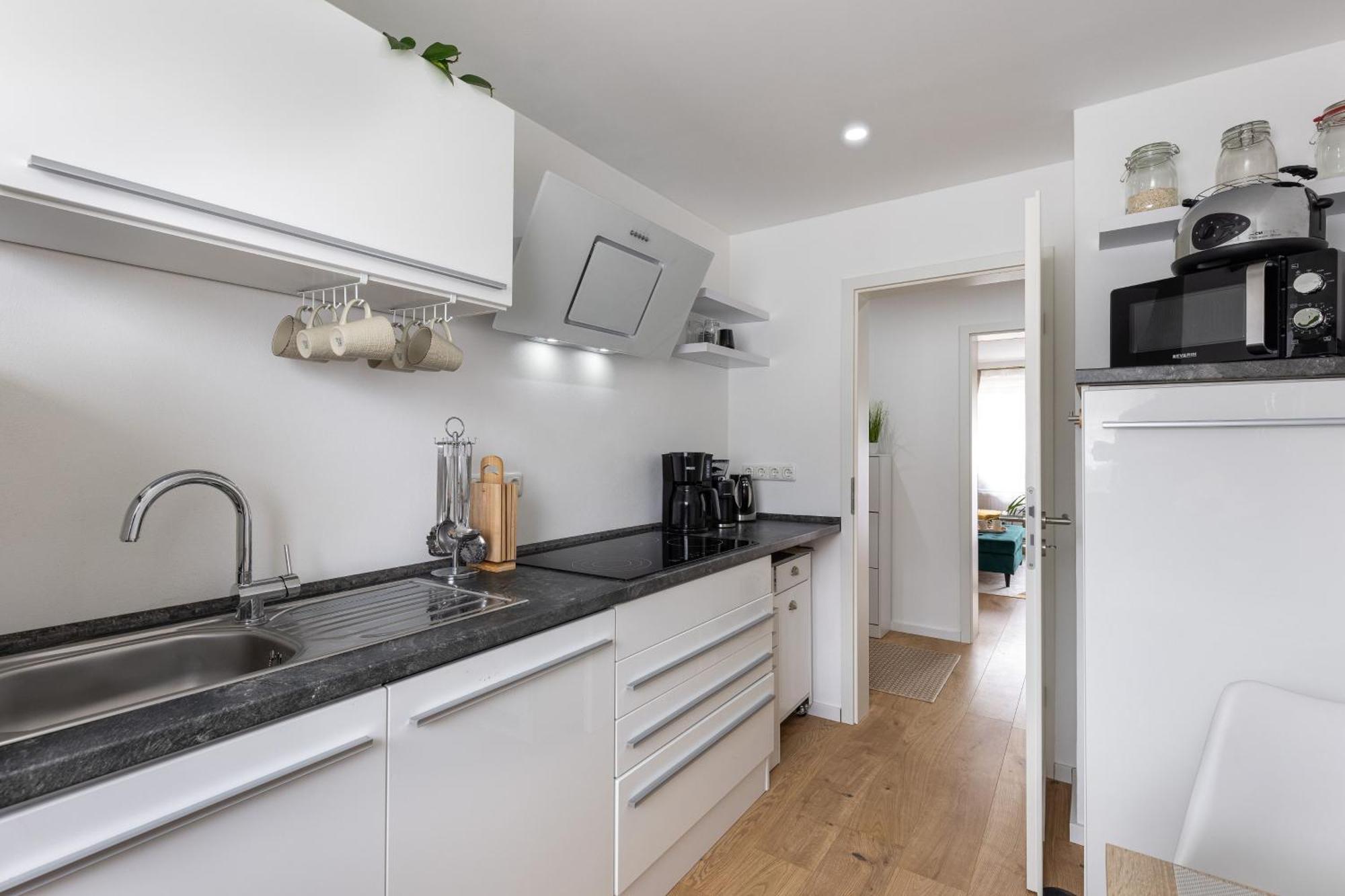 מונטבאור Schoenes, Modernes Apartment Mit Zwei Schlafzimmern - Zentral Mit Balkon Fuer 6 Personen מראה חיצוני תמונה